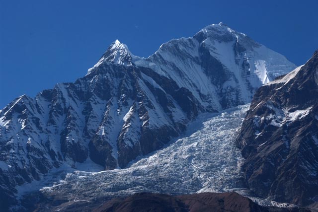 コーバンから眺めたダウラギリⅠ峰（Dhaulagiri：8,167m）と同アイスフォール