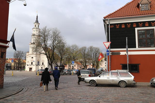 カウナス旧市庁舎と周辺の写真