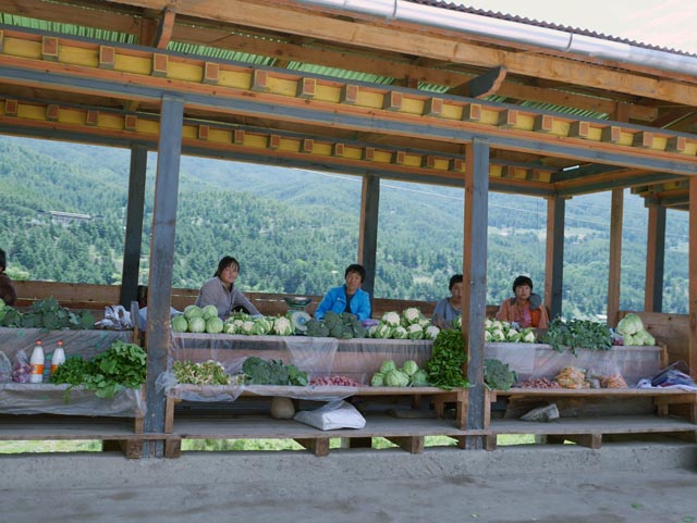 ブムタン野菜市場（Bumthang vegetable market）