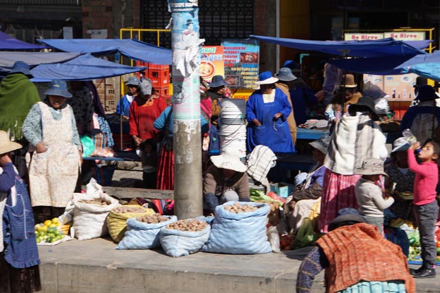 エルアルトのメルカド（Mercado at the city of El Alto）