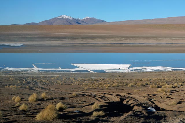ボリビアのエディオンダ湖（Lagna Hedionda）