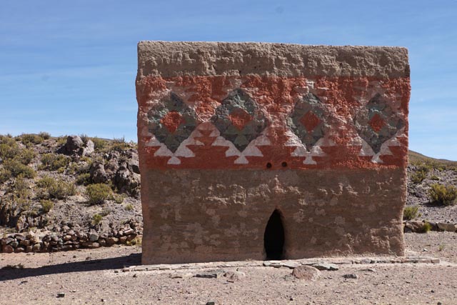 アタカマ高地の直方体彩色墓b（rectangular colored tomb at the Atacama highland b）