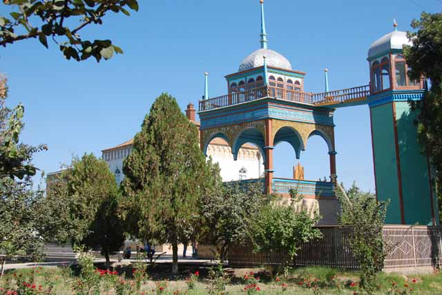 ブハラのシトライモヒホサ（Sitoraiy Mokhiy Hosa in Bukhara, Uzbekistan）