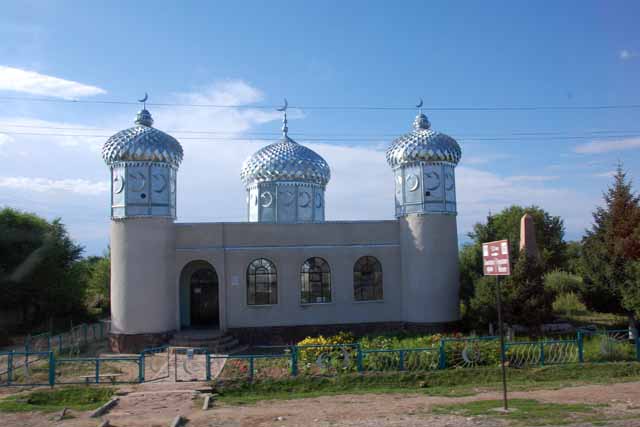 キルギスのモスク（a Mosque in Kyrgyz）
