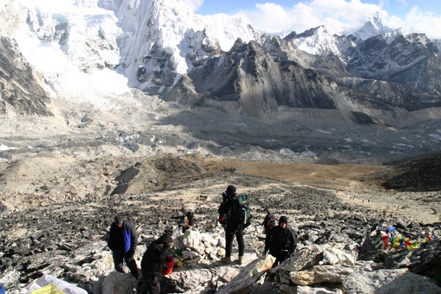 ネパールのチャングリシャー氷河（Khumbu Glacier）