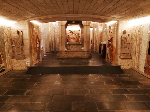 聖ドミンゴの墓室（スペイン）