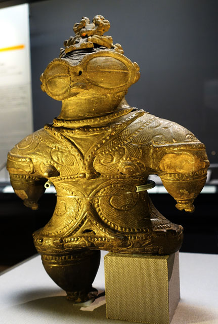 東京国立博物館の縄文晩期の遮光器土偶