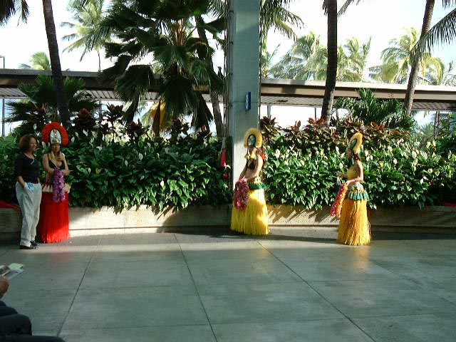 ホノルルのフラダンス（Hula dance at Honolulu）