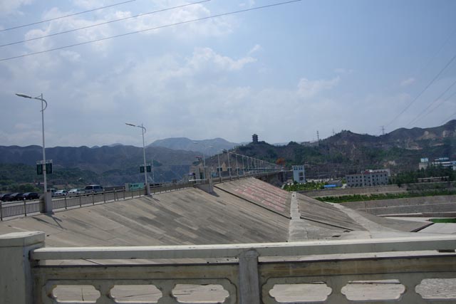 劉家峡ダム辺りでの眺め