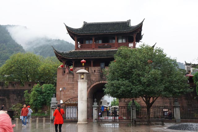 鳳凰古城の阜城門（中国）
