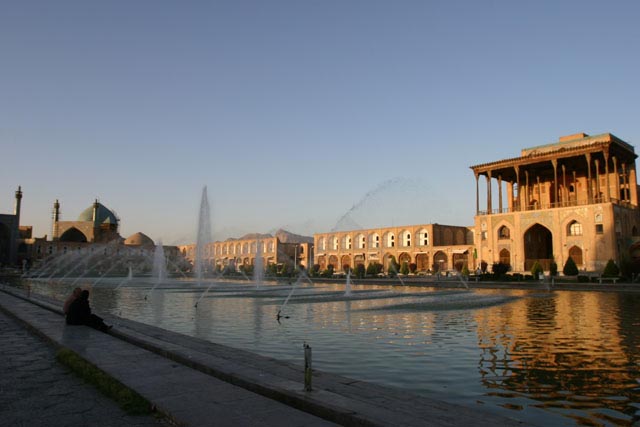 イラン／イスファハンのイマーム広場（Meidan Emam,Esfahan）1979年文化遺産