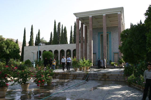 シラーズのサーディ廟（Sadi Mousleum in Shiraz）