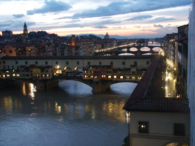 イタリアのフィレンツェ／アルノ川（Italy／Arno）