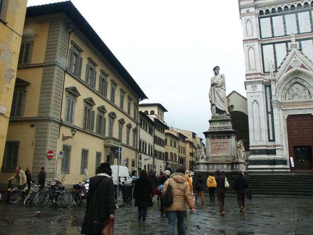 フィレンツェのサンタクローチェ聖堂周辺