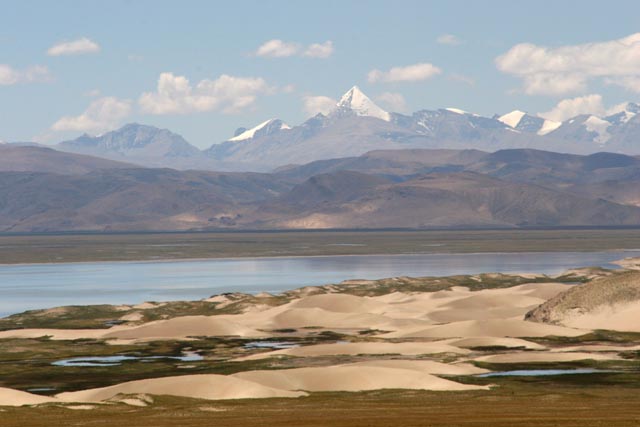 チベットのバルヤンから眺めた山