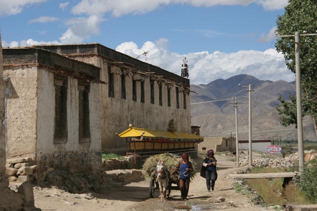 シャル寺（Shalu Monastery）