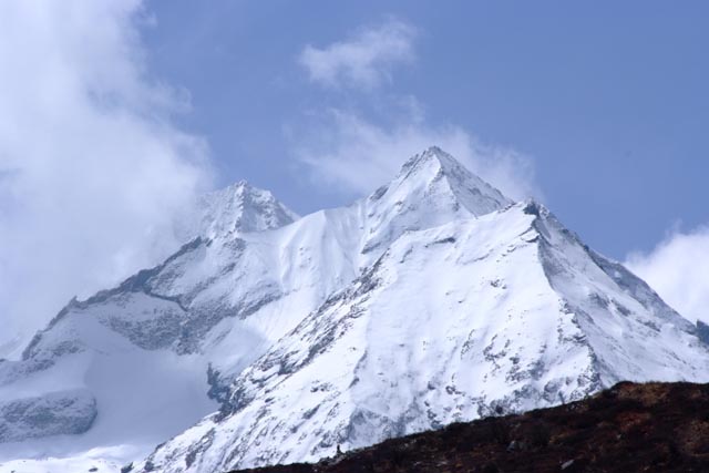 ランシサカルカより望むガンジャラピーク（Ganja la peak）