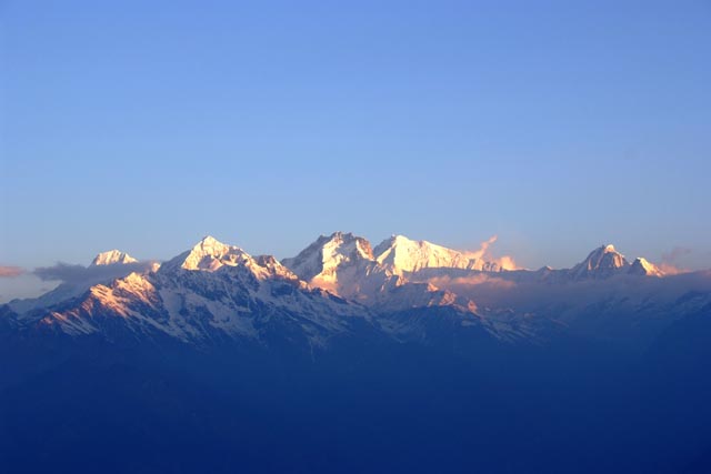 チャランパティの朝眺めたガネッシュヒマール（Ganesh Himal：7,429m）