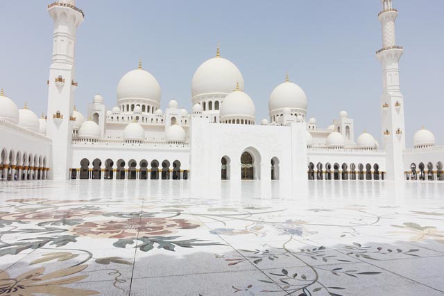 シェイクザイードグランドモスク（Sheikh Zayed Grand Mosque）（アブダビ）