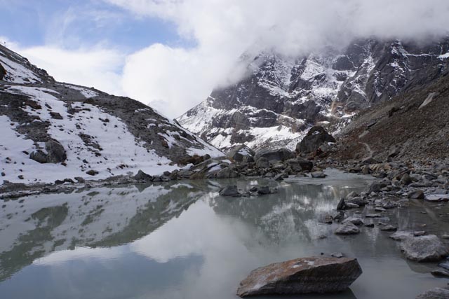 ネパールのバルン湖（Barun Pokhari：4,820m）