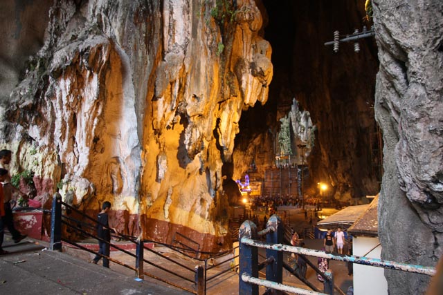 バツー洞窟スブラマニアン寺の眺め