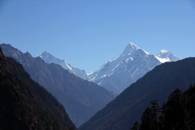 バンザムで眺めたガネッシュヒマール（Ganesh Himal）