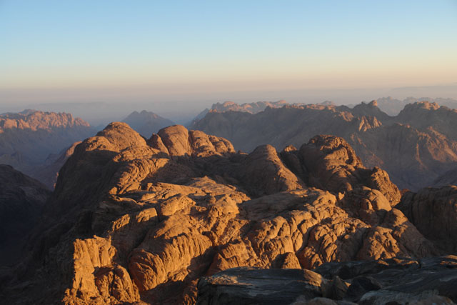 モーセ十戒のシナイ山（Mt. Sinai／2,285m）