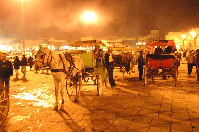 モロッコ／メクネスの夜店（Meknes night stalls）