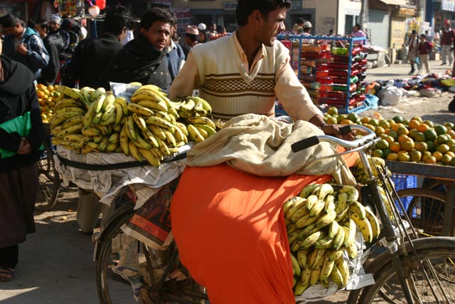 ネパール／パタンの市場（Market in Patan）