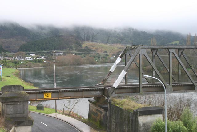 ニュージーランドのハントリー／ワイカト川（New Zealand／Waikato river）