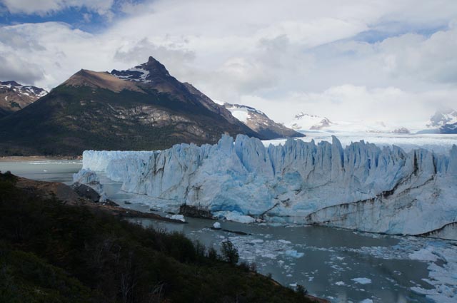 朝のペリトモレノ氷河での写真