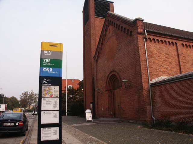 コペンハーゲン郊外の教会（a church at a suburb of Copenhagen）