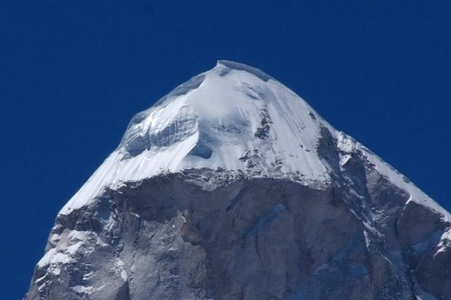 シブリン（Shivling 6,543m）：ゴウムクから眺めた頂部の顔