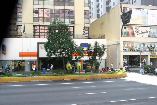 サンパウロのパウリスタ大通りの眺め