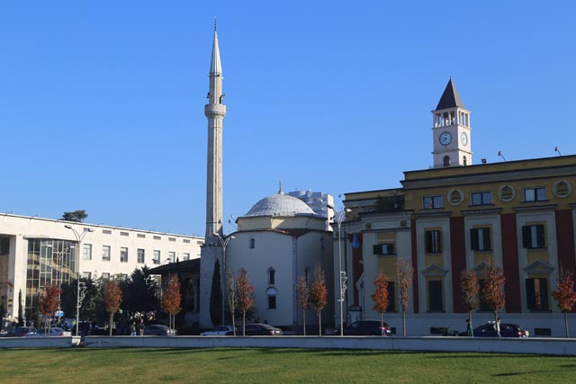 ティラナ（Tirana）のエザムベイモスク（Et`hem Bey Mosque）