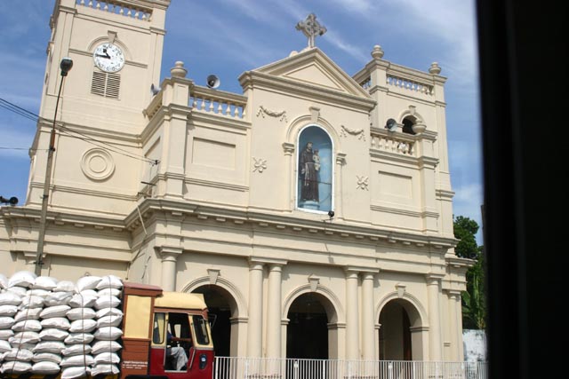 コロンボの小さな教会（a smal church in Colombo）
