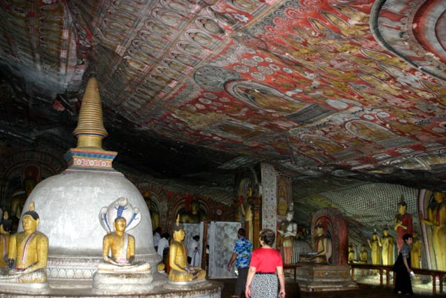 ダンブッラ石窟寺院（Dambulla Cave Temple）