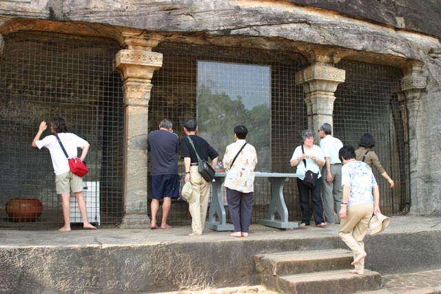 ガルヴィハーラ寺院