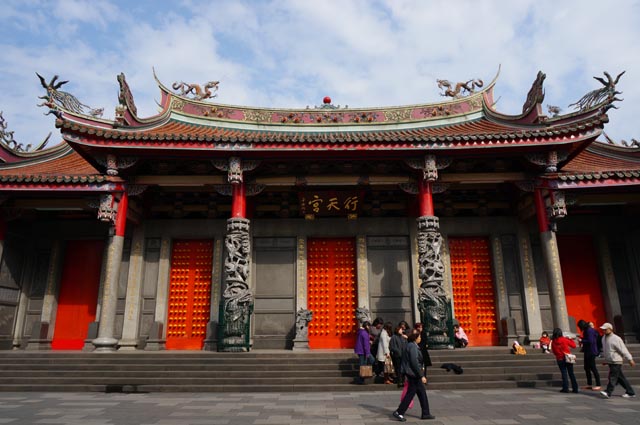 台北の行天宮（Xingtian Temple）