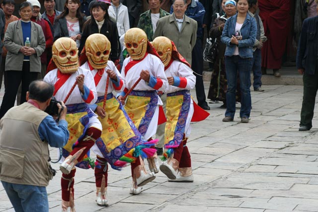 タール寺仮面舞踏の写真