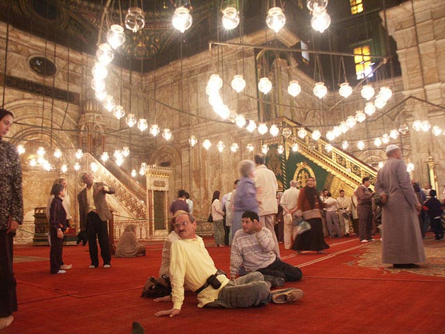 モハメドアリモスクの内部（inside Mohamed Ali Mosque）