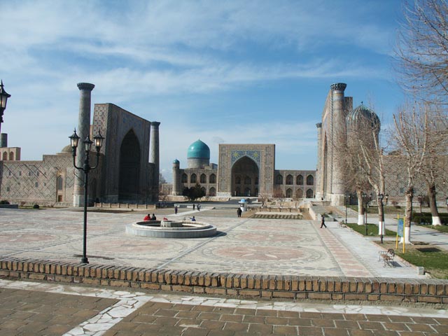 サマルカンド／ウルグベクメドレセ（Ulugh Beg madrasah in Samarkand）