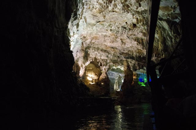 フォンニャケバン国立公園フォンニャ洞窟での眺め