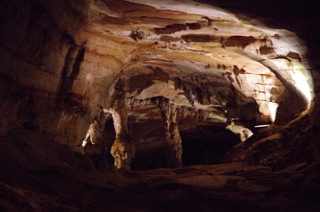 フォンニャケバン国立公園フォンニャ洞窟での眺め