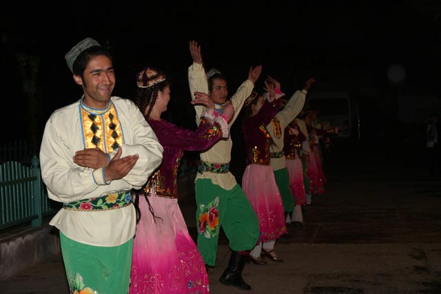 カシュガルのダンス（Kashgar dance）