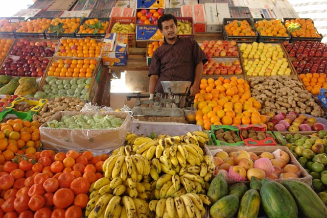 ムッカラの青果市場（Fruit and vegetable market in Mukalla）
