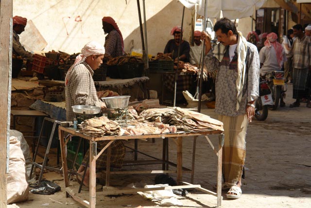 イエメン／タリムの魚市場（Fish market at Tarim）